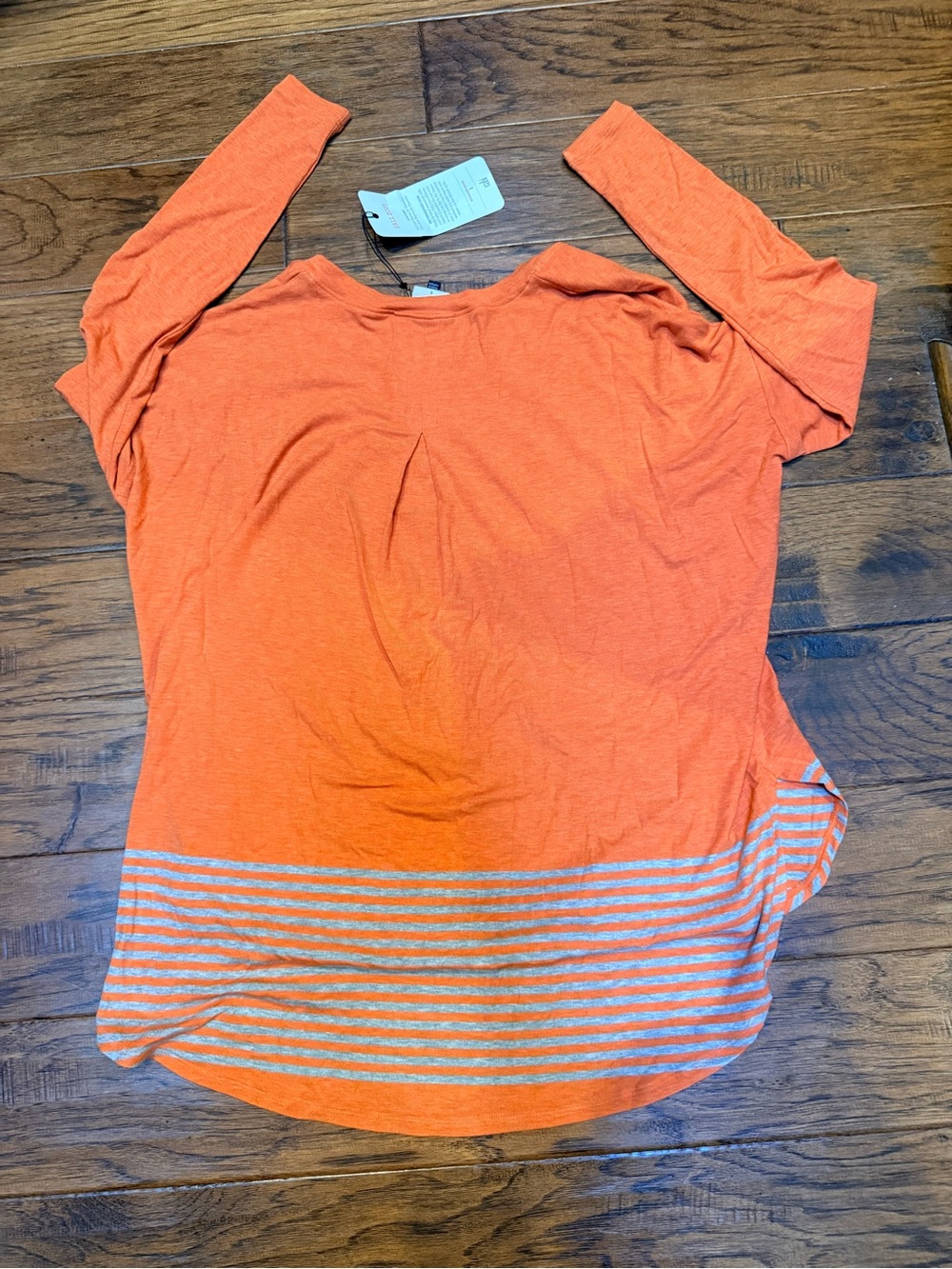 Cabi Rearview Mirror Hangout Tee Orange Gray High Low Top Sz S NWT. Fall Autumn - Picture 9 of 13